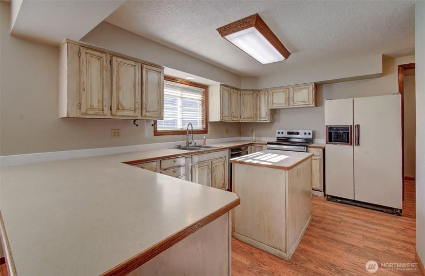 Property photo for 100 Inglewood Drive, Longview photo 7