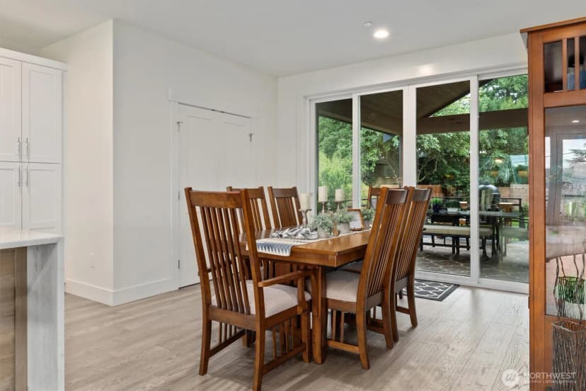 Property photo for 6921 55th Avenue S, Seattle photo 13