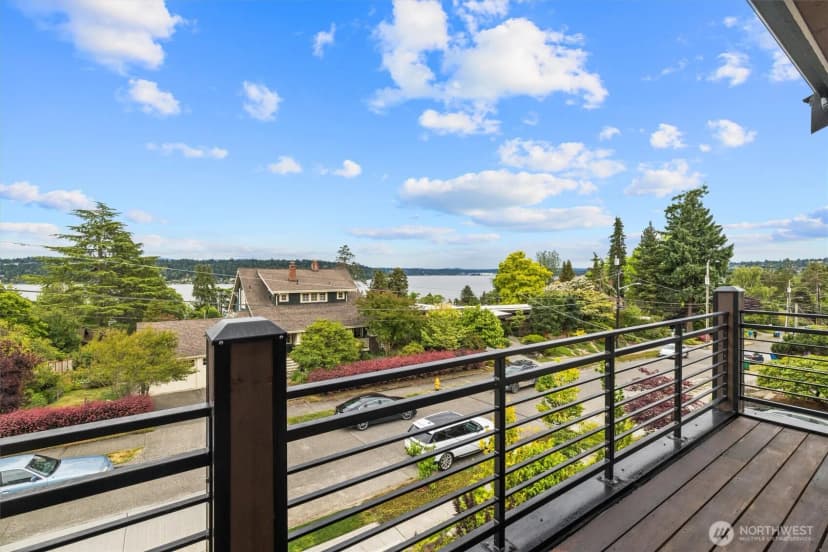 Property photo for 6921 55th Avenue S, Seattle photo 21