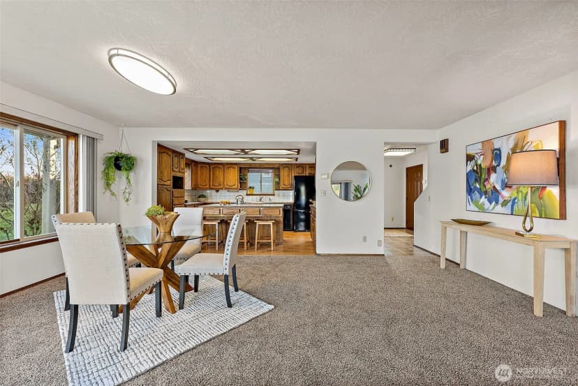 Property photo for 130 E Old Winery Road, Shelton photo 4