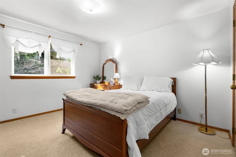 Property photo for 39017 Sherlind Drive Ne, Hansville photo 12