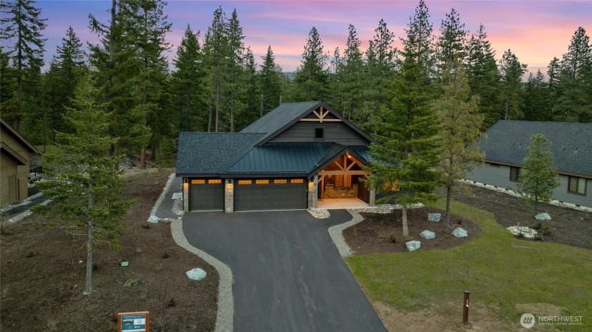 Property photo for 1000 Domerie Park Loop, Cle Elum photo 2