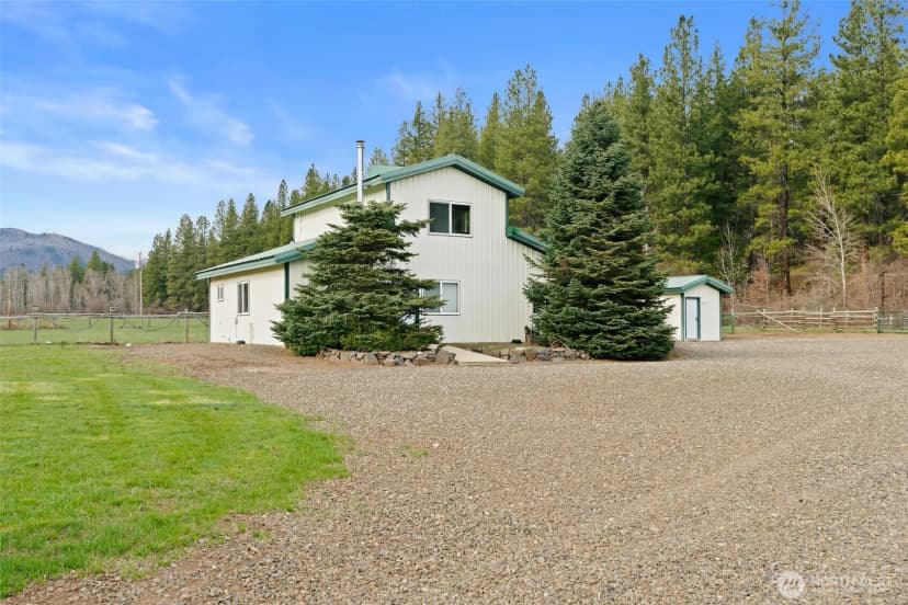 Property photo for 71 Middle Fork Lane, Cle Elum photo 2