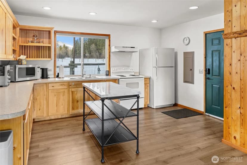 Property photo for 71 Middle Fork Lane, Cle Elum photo 8