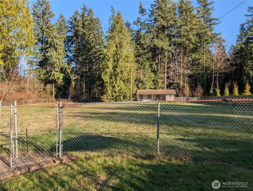 Property photo for 12105 25th Avenue Se, Everett photo 7