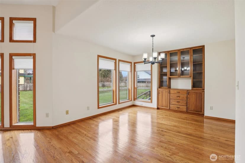 Property photo for 32303 Nw 18th Avenue, Ridgefield photo 8