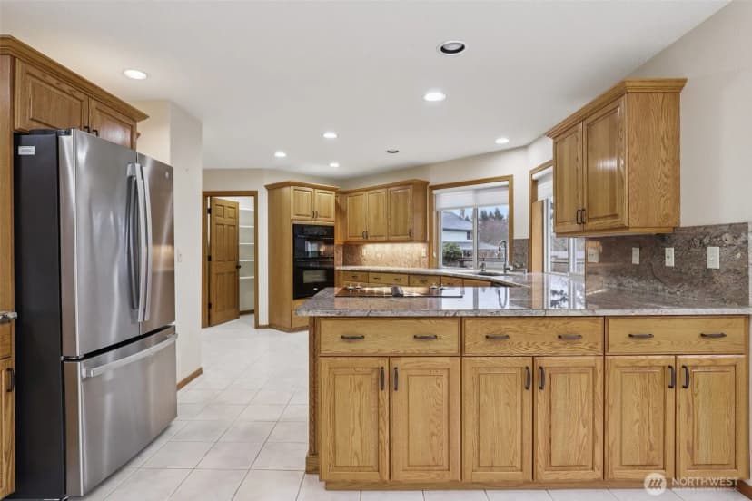 Property photo for 32303 Nw 18th Avenue, Ridgefield photo 12
