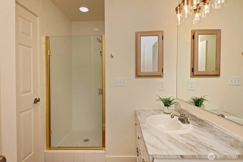 Property photo for 5663 Lenz Place, Langley photo 15
