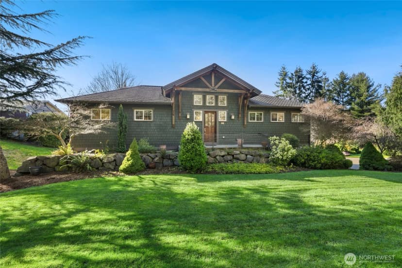 Property photo for 7011 Cooper Point Road Nw, Olympia photo 2