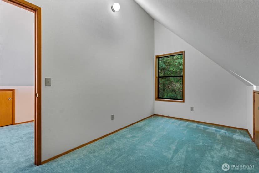 Property photo for 909 Lorenz Road Nw, Lakebay photo 17