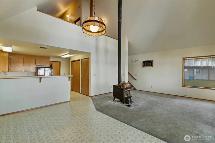 Property photo for 909 Lorenz Road Nw, Lakebay photo 9