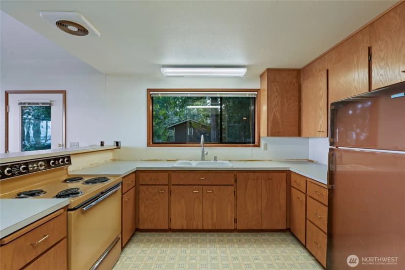 Property photo for 909 Lorenz Road Nw, Lakebay photo 11
