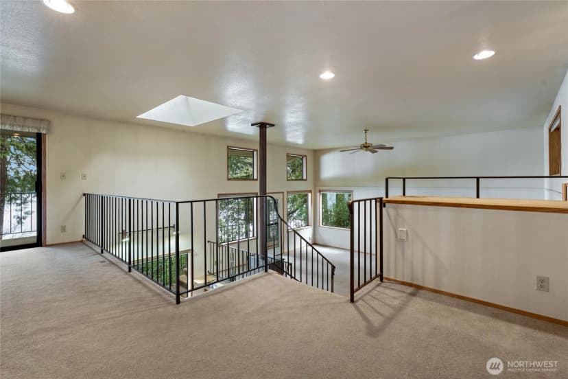 Property photo for 909 Lorenz Road Nw, Lakebay photo 29