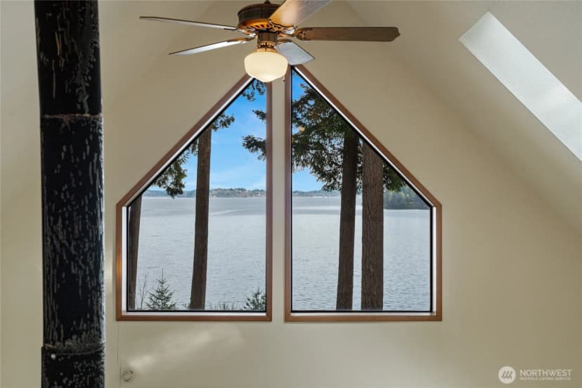 Property photo for 909 Lorenz Road Nw, Lakebay photo 16