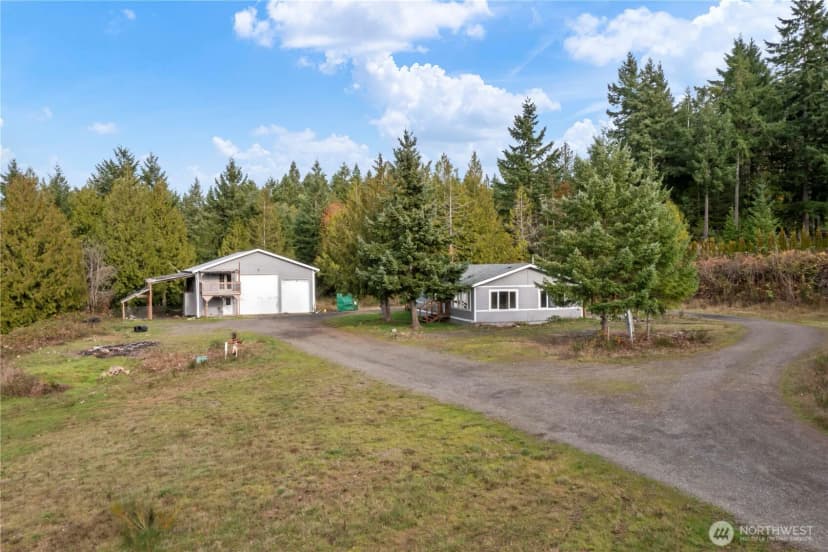 Property photo for 8646 Stavis Bay Rd Nw, Seabeck photo 2