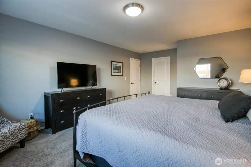 Property photo for 100 Meadow Loop, Montesano photo 23