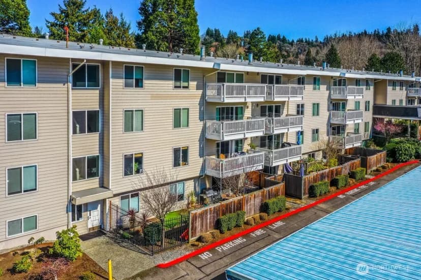 Property photo for 5021 Reply Lane N #102, Renton photo 30