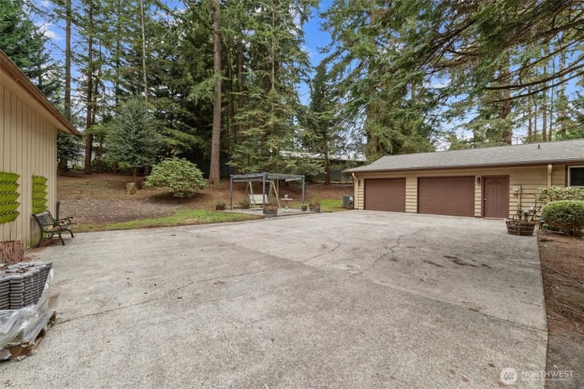Property photo for 39811 226th Avenue Se, Enumclaw photo 32