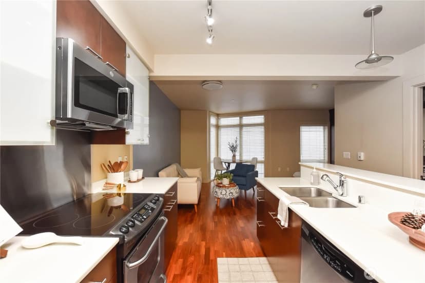 Property photo for 159 Denny Way #402, Seattle photo 5