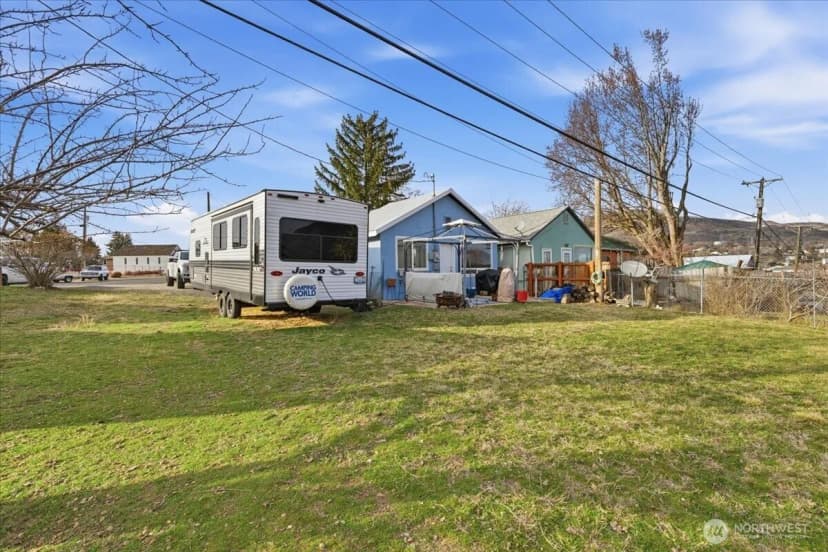 Property photo for 117 Young Street, Grand Coulee photo 17