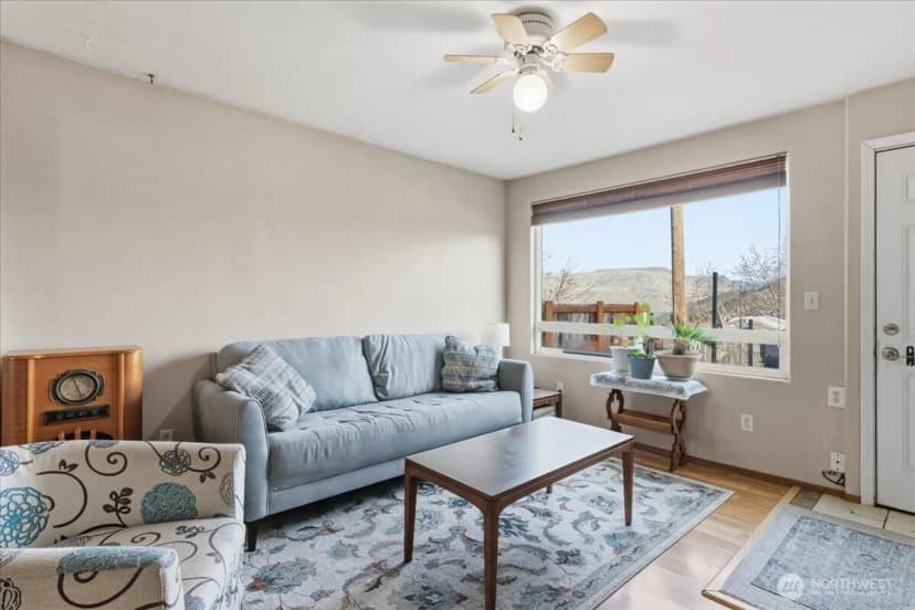 Property photo for 117 Young Street, Grand Coulee photo 9