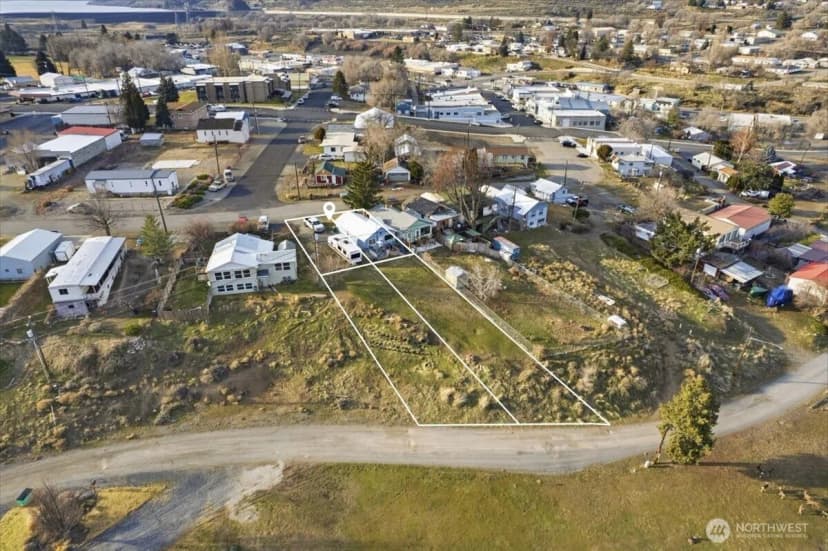Property photo for 117 Young Street, Grand Coulee photo 24