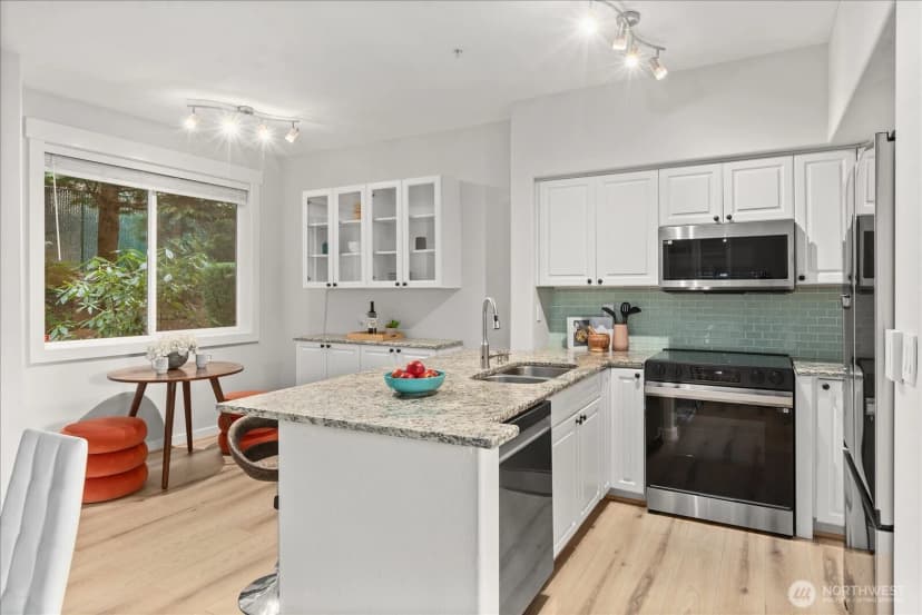 Property photo for 23300 Se Black Nugget Road #d3, Issaquah photo 11