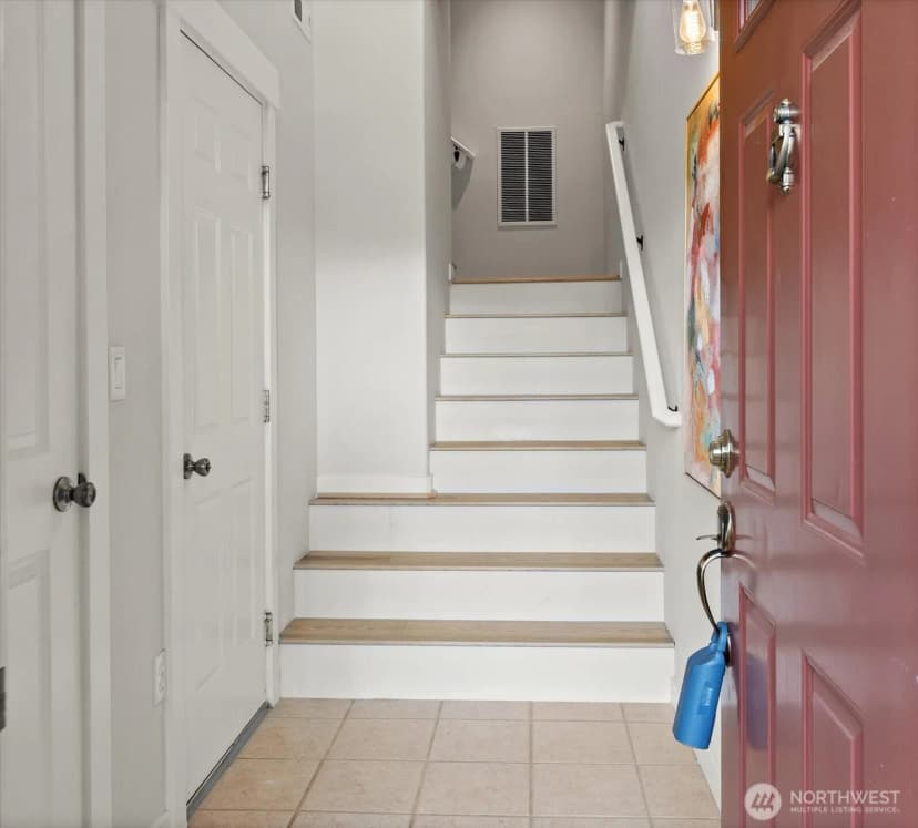 Property photo for 23300 Se Black Nugget Road #d3, Issaquah photo 3
