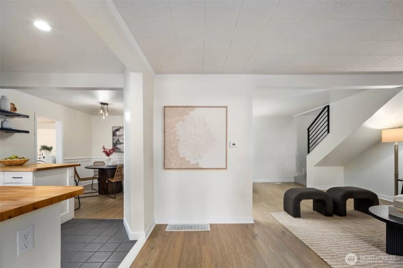 Property photo for 14035 2nd Avenue Nw, Seattle photo 3