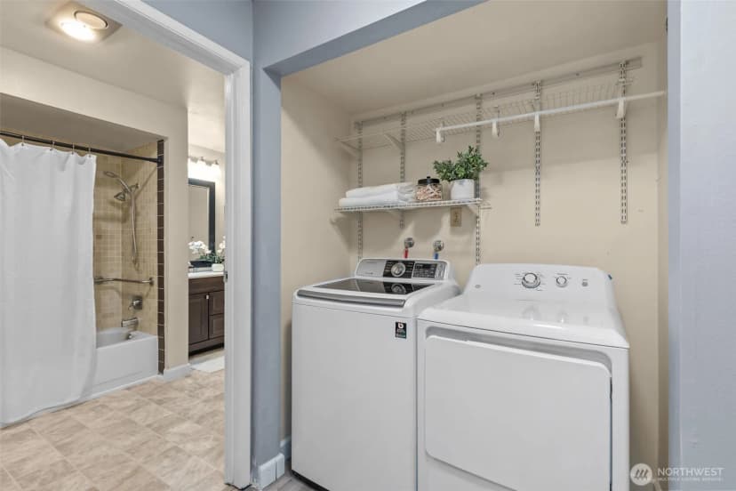 Property photo for 2001 Yesler Way #46, Seattle photo 13