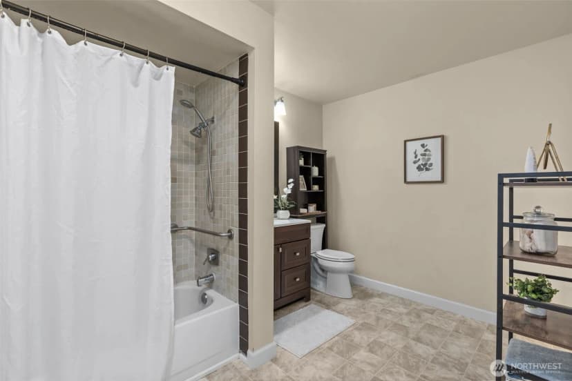 Property photo for 2001 Yesler Way #46, Seattle photo 14