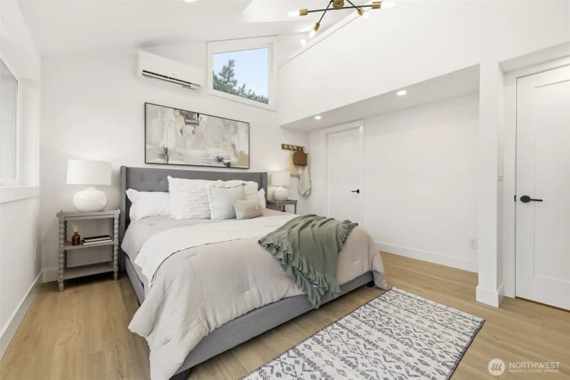 Property photo for 9011 36th Avenue Sw, Seattle photo 15