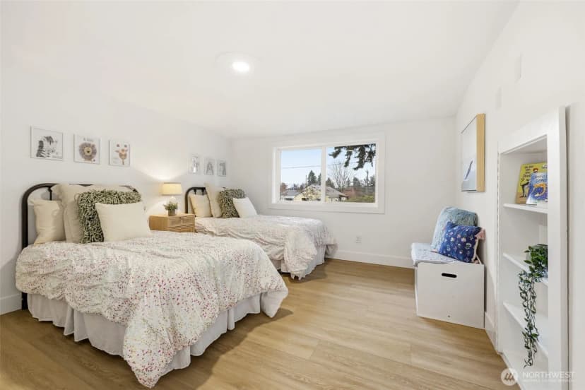 Property photo for 9011 36th Avenue Sw, Seattle photo 22
