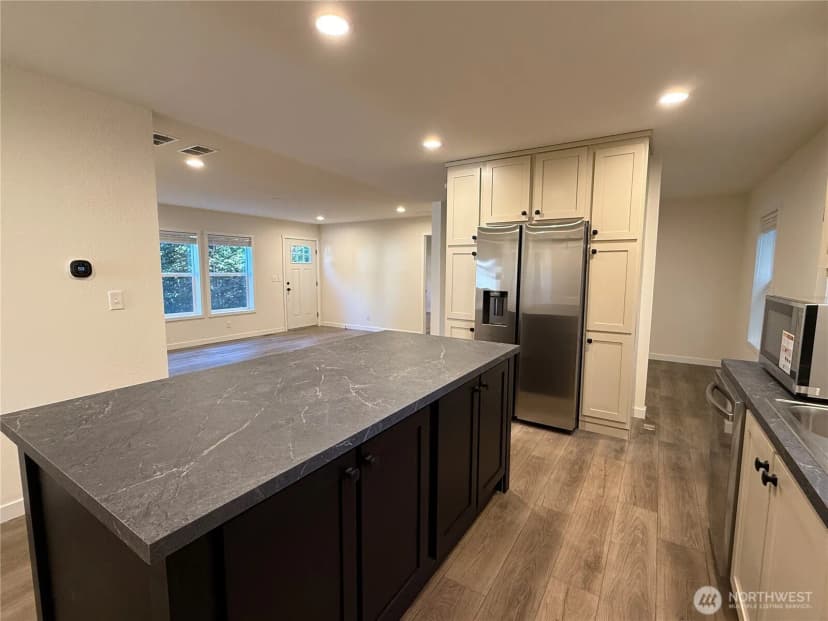Property photo for 20403 Crane Place, Ocean Park photo 11
