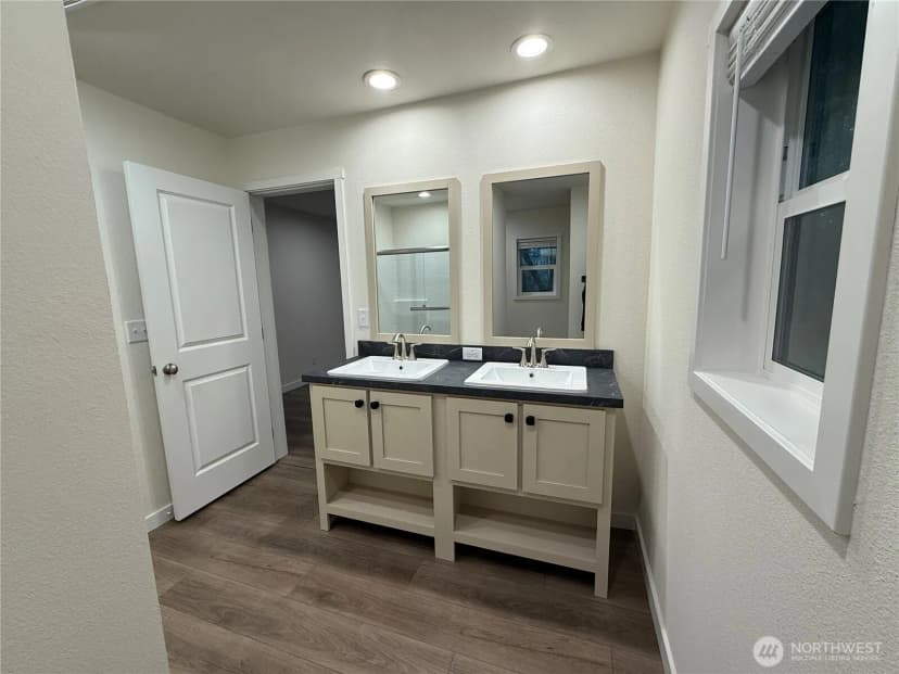 Property photo for 20403 Crane Place, Ocean Park photo 22