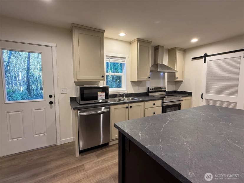 Property photo for 20403 Crane Place, Ocean Park photo 14