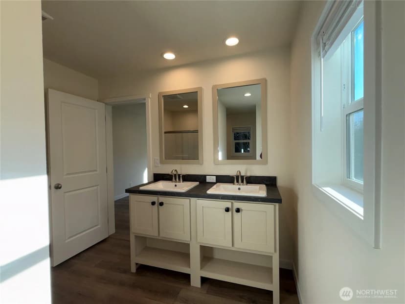 Property photo for 20405 Crane Place, Ocean Park photo 21