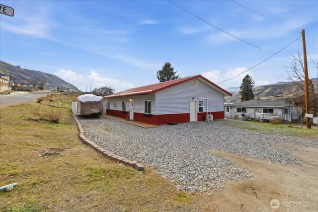 Property photo for 314 Orchard Avenue, Elmer City photo 3