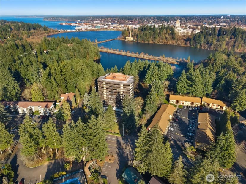 Property photo for 1910 Evergreen Park Drive Sw #903, Olympia photo 30