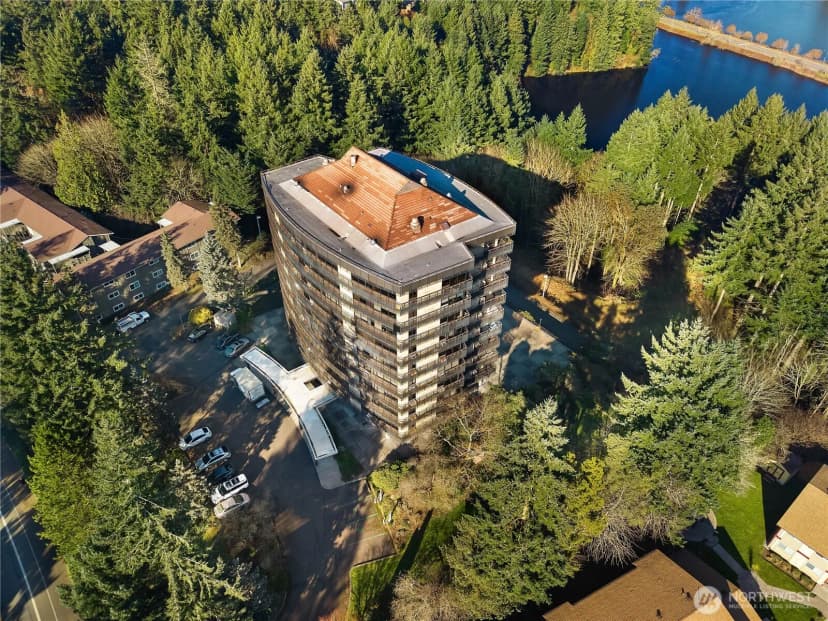 Property photo for 1910 Evergreen Park Drive Sw #903, Olympia photo 24