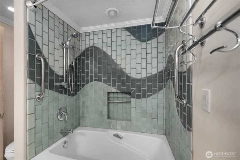 Property photo for 1910 Evergreen Park Drive Sw #903, Olympia photo 15