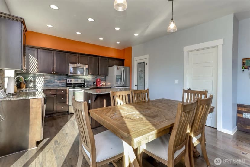 Property photo for 6820 9th Street E, Fife photo 8