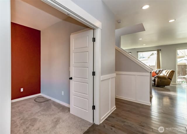 Property photo for 6820 9th Street E, Fife photo 3