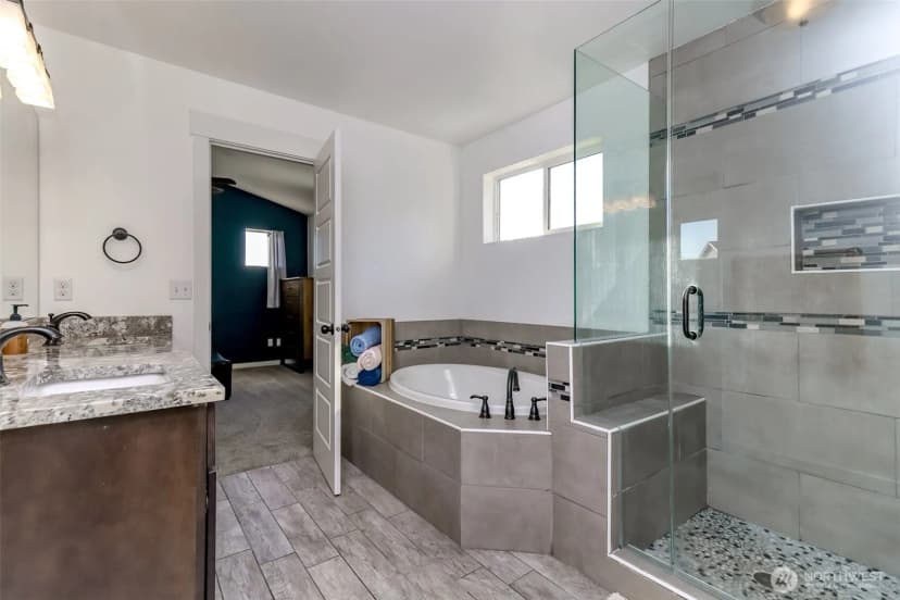 Property photo for 6820 9th Street E, Fife photo 27