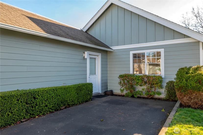 Property photo for 161 W Whidbey Avenue #21, Oak Harbor photo 8