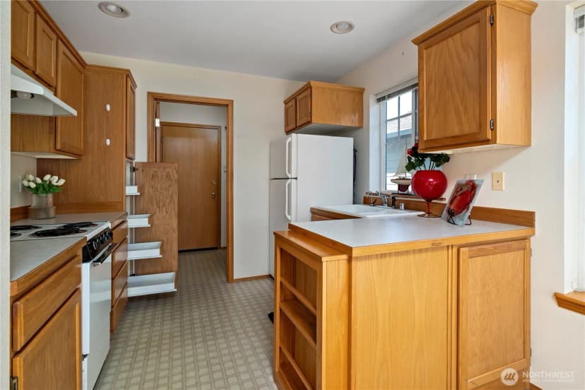 Property photo for 161 W Whidbey Avenue #21, Oak Harbor photo 13