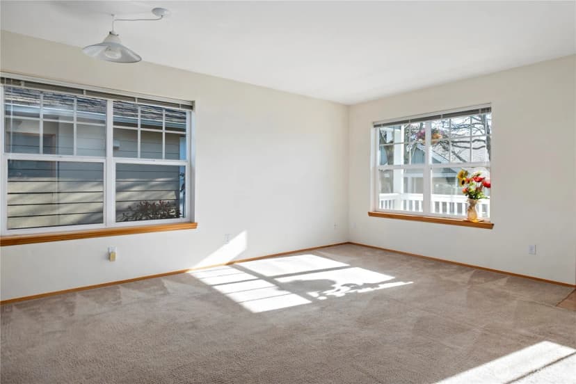 Property photo for 161 W Whidbey Avenue #21, Oak Harbor photo 11