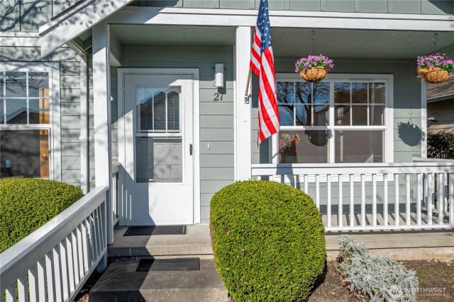 Property photo for 161 W Whidbey Avenue #21, Oak Harbor photo 2