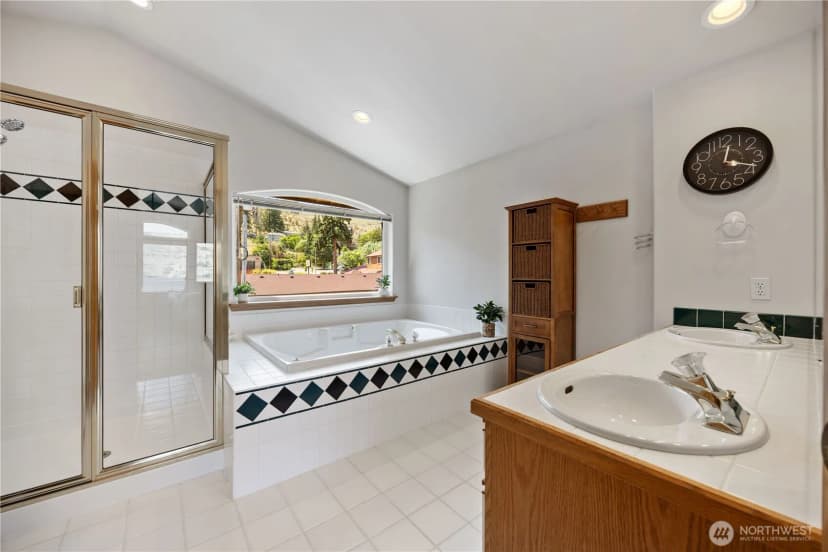 Property photo for 2031 W Terrace Avenue, Chelan photo 22