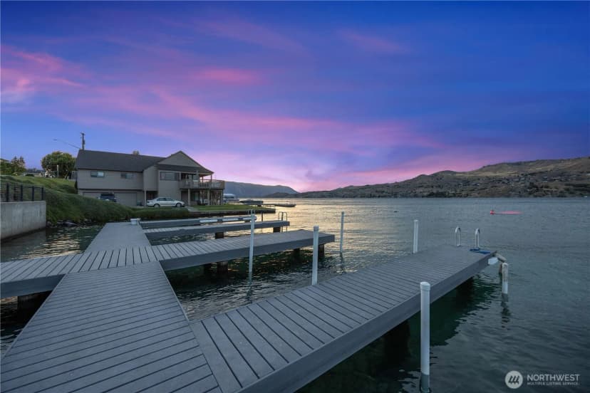 Property photo for 2031 W Terrace Avenue, Chelan photo 3